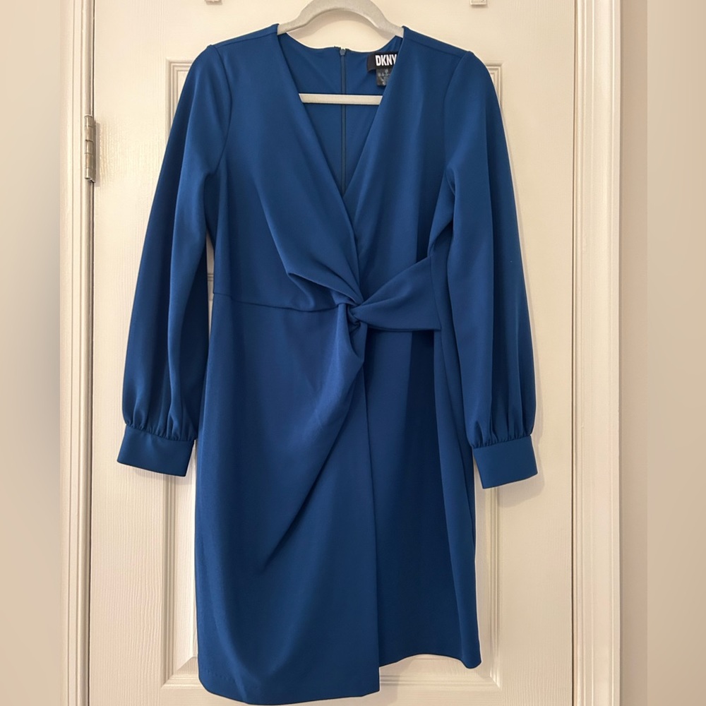 DKNY slate blue dress. 12P Hidden snaps in front so it stays closed! Zipper back